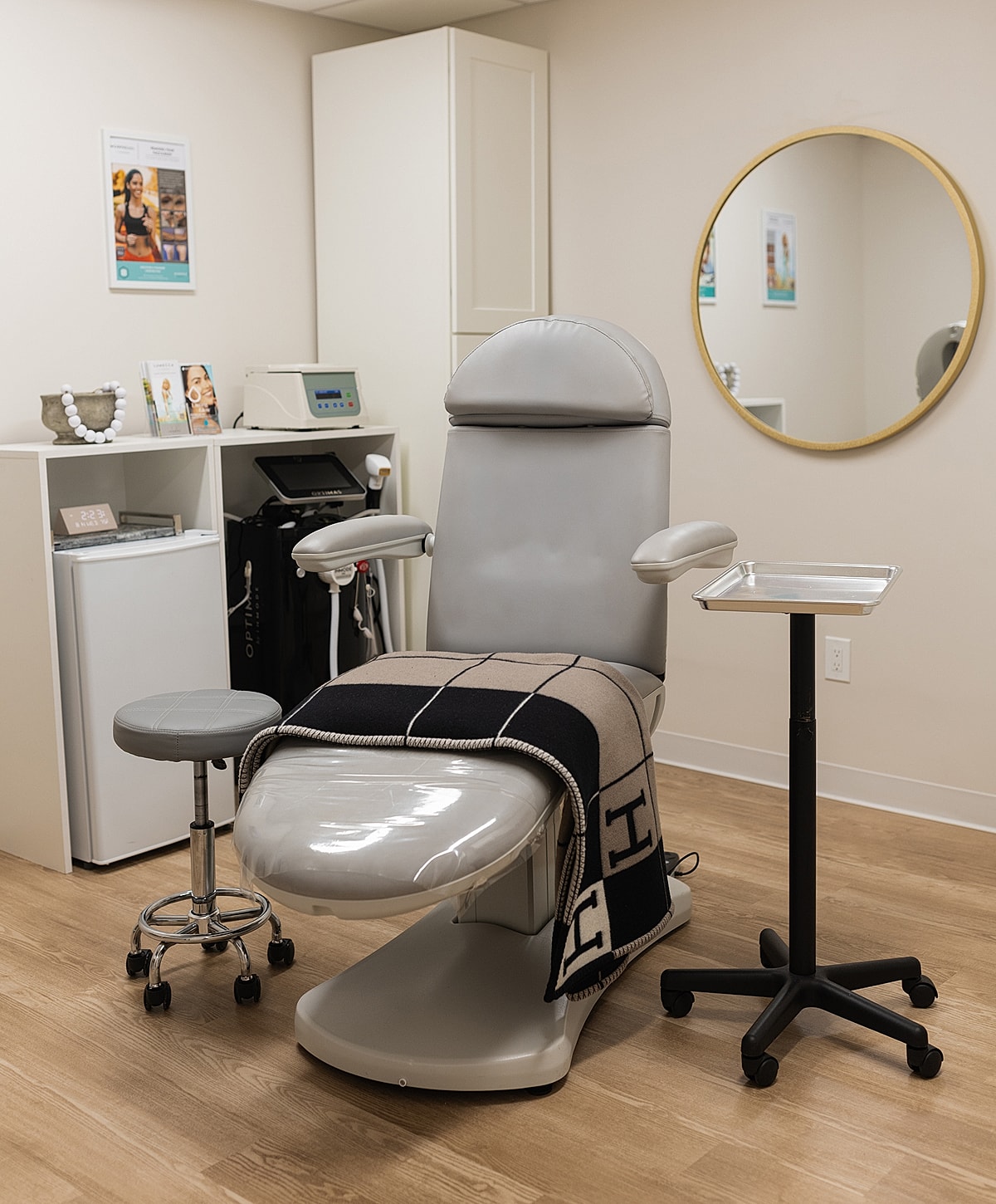 Medical treatment room with a reclining chair.